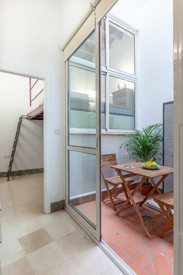 Pasaje Amores Iz. - Tranquilidad Y Vida Cultural En Centro Sevilla 4Px Exterior foto